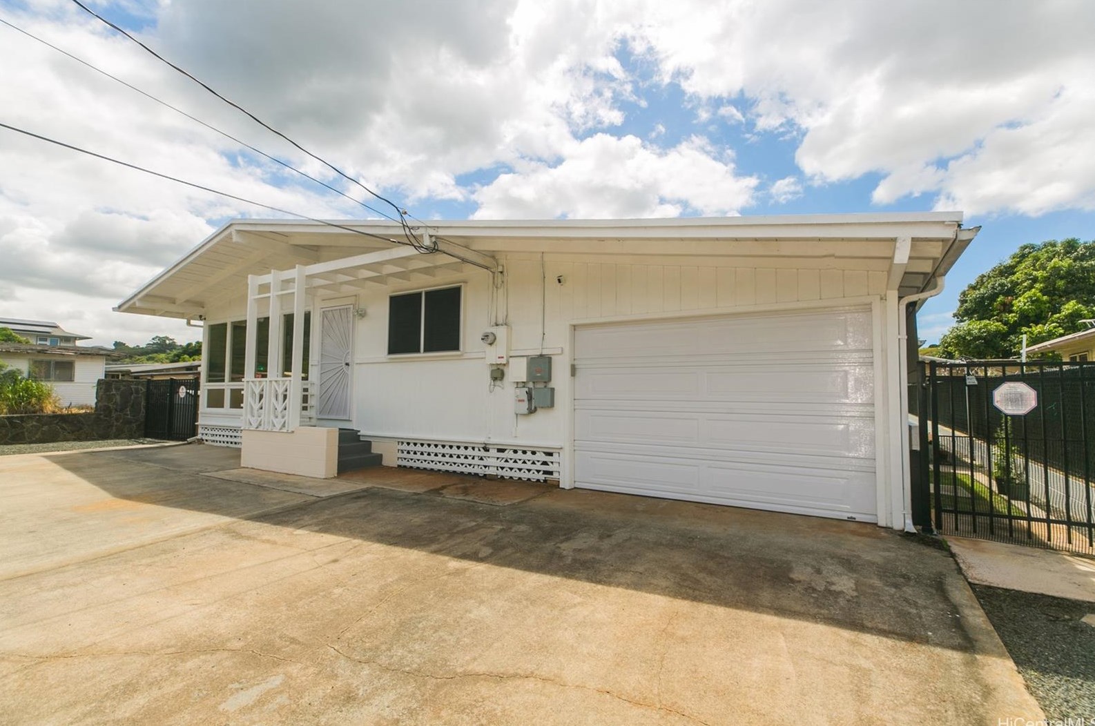 98351 Ponohale St, Aiea, HI 96701