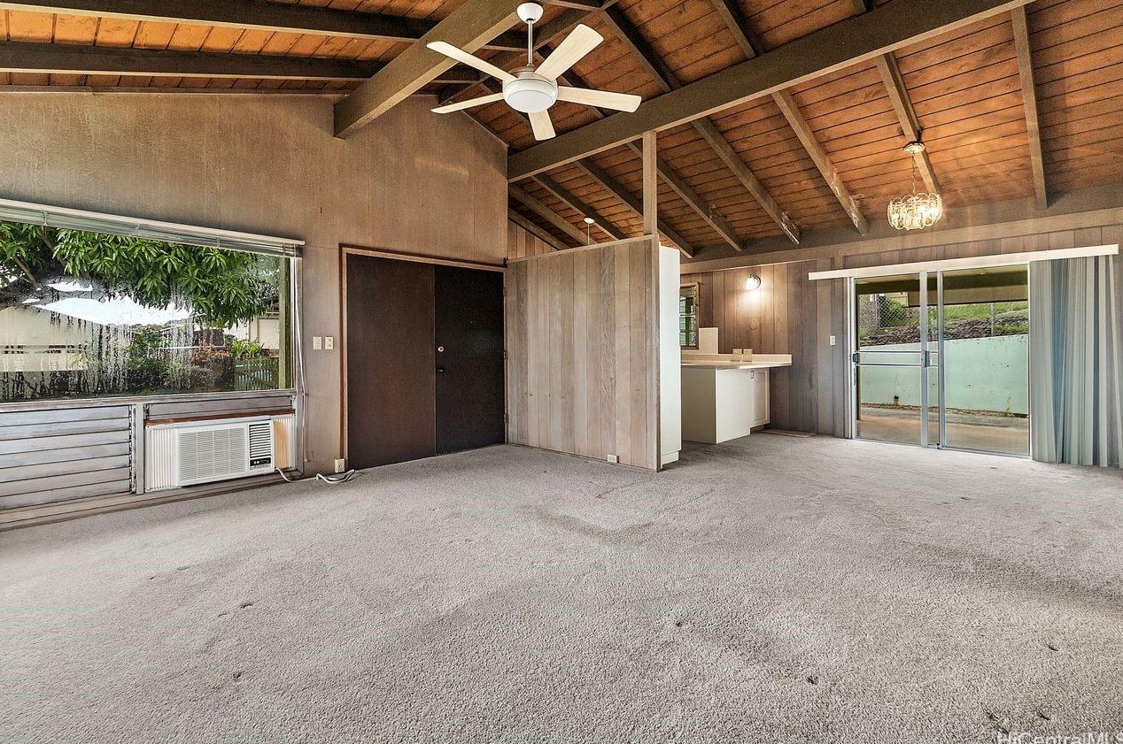 98-1637 Piki St, Aiea, HI 96701