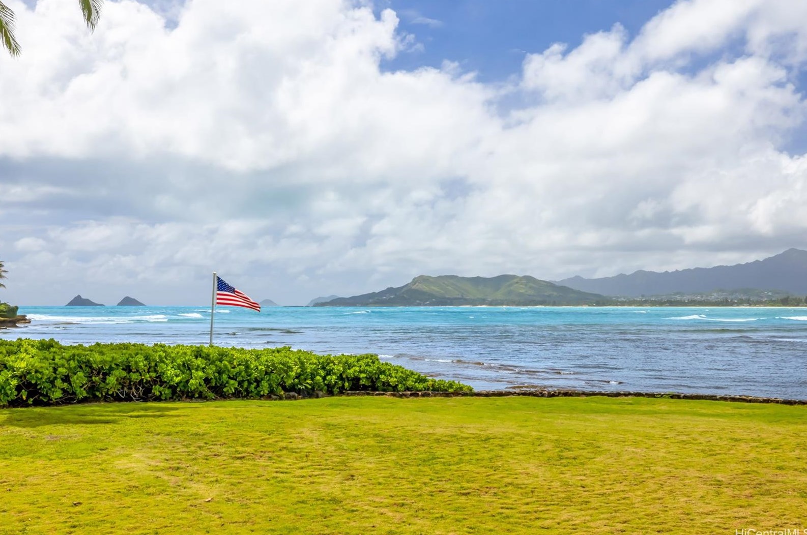 638 Kaimalino St, Kailua, HI 96734-1613