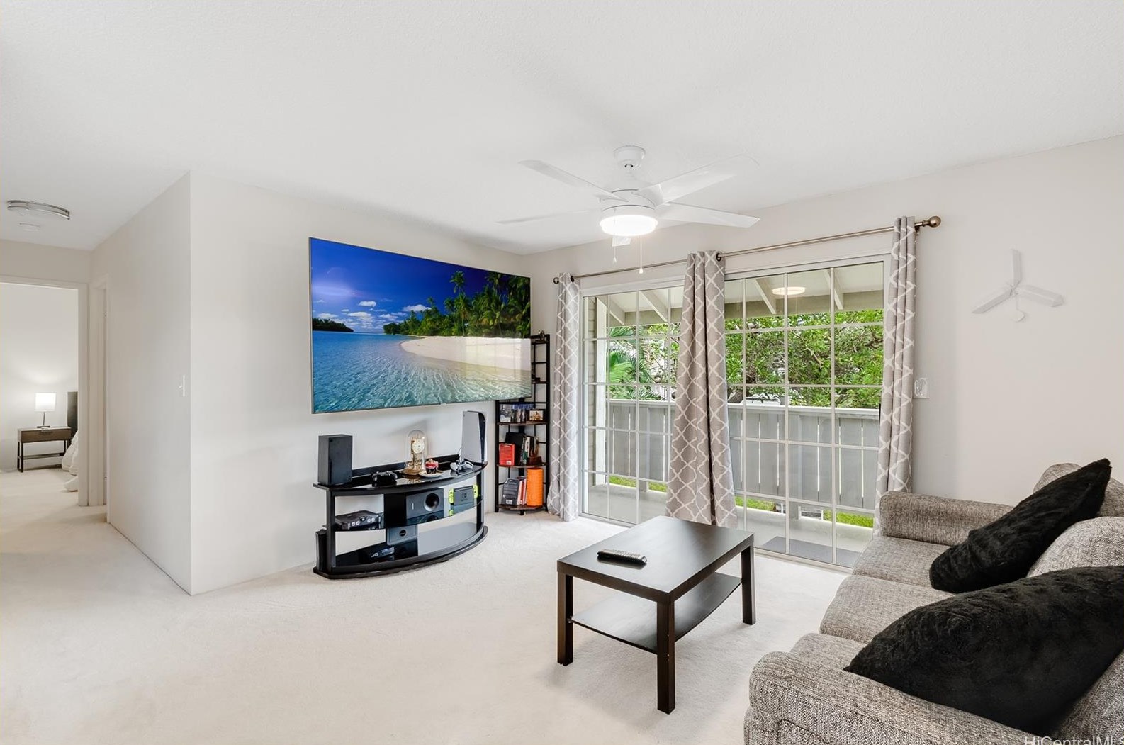94-1351 Kulewa Loop #17u, Waipahu, HI 96797