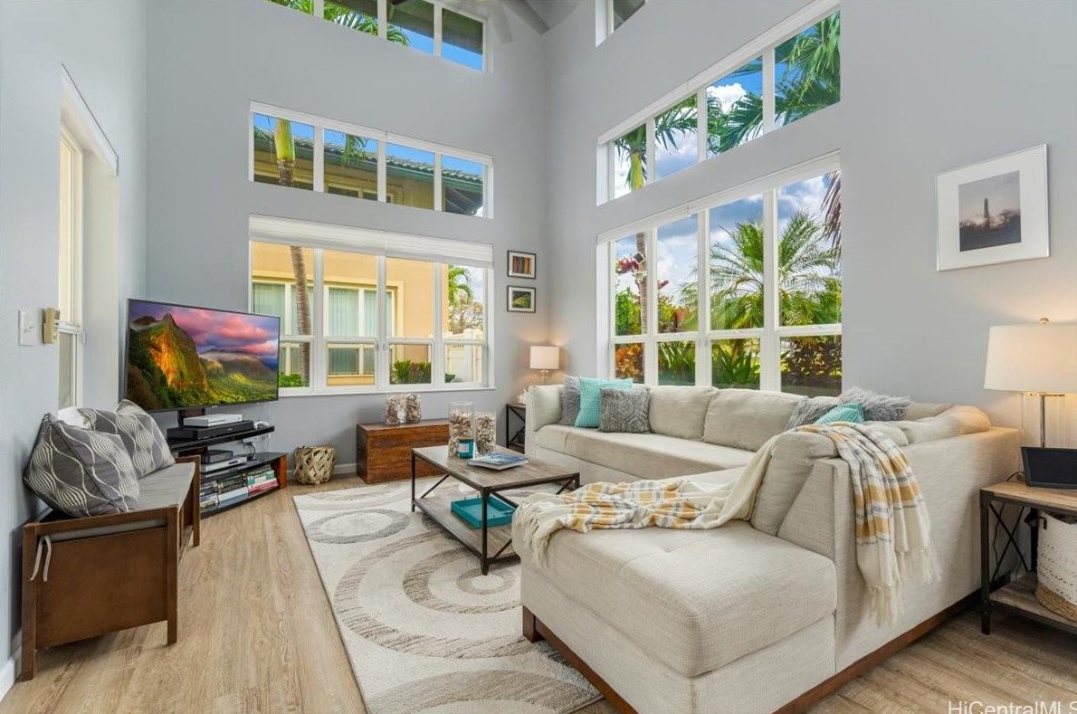 911044 Lanakoi St, Kapolei, HI 96707