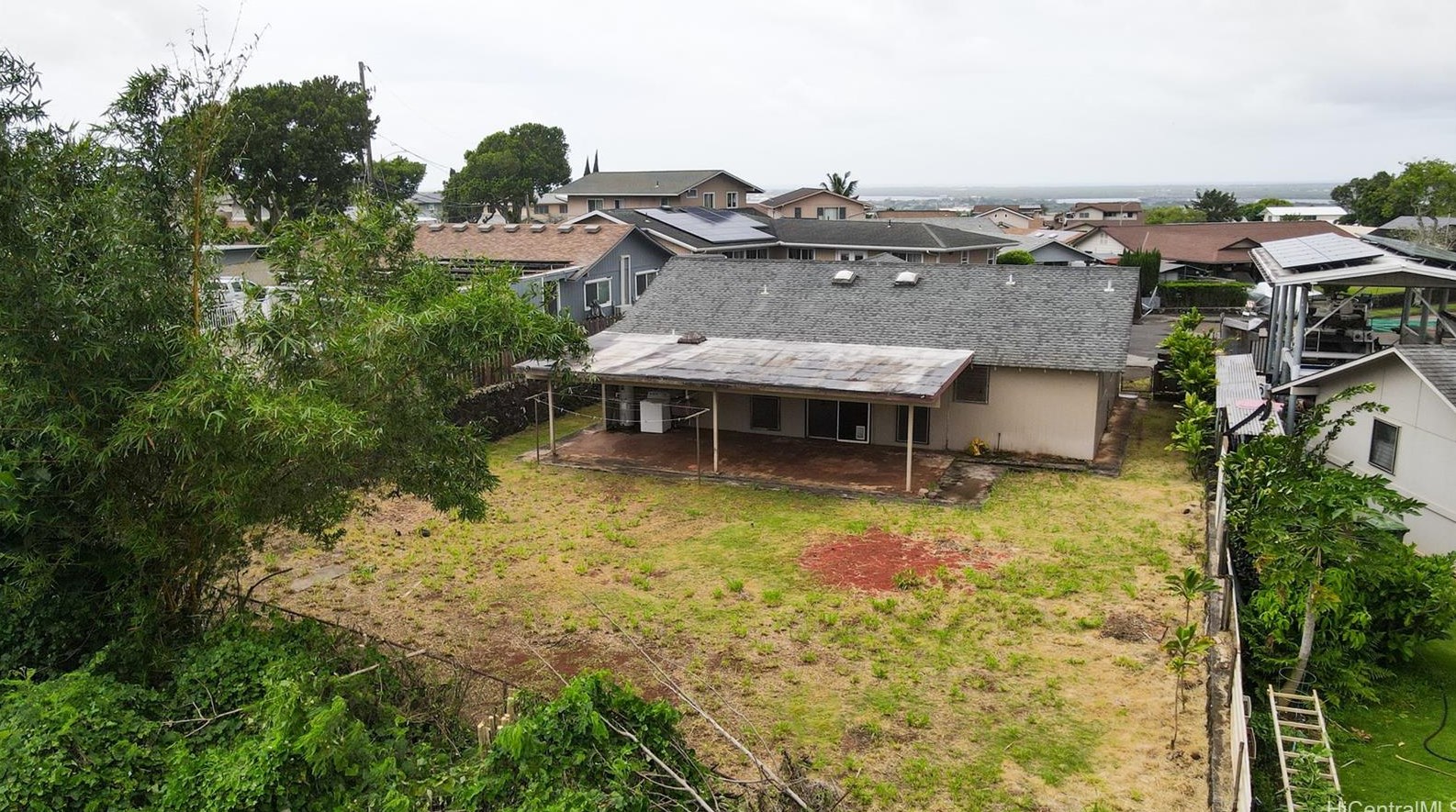 1749 Kaweloka Pl, Pearl City HI  96782-1511 exterior