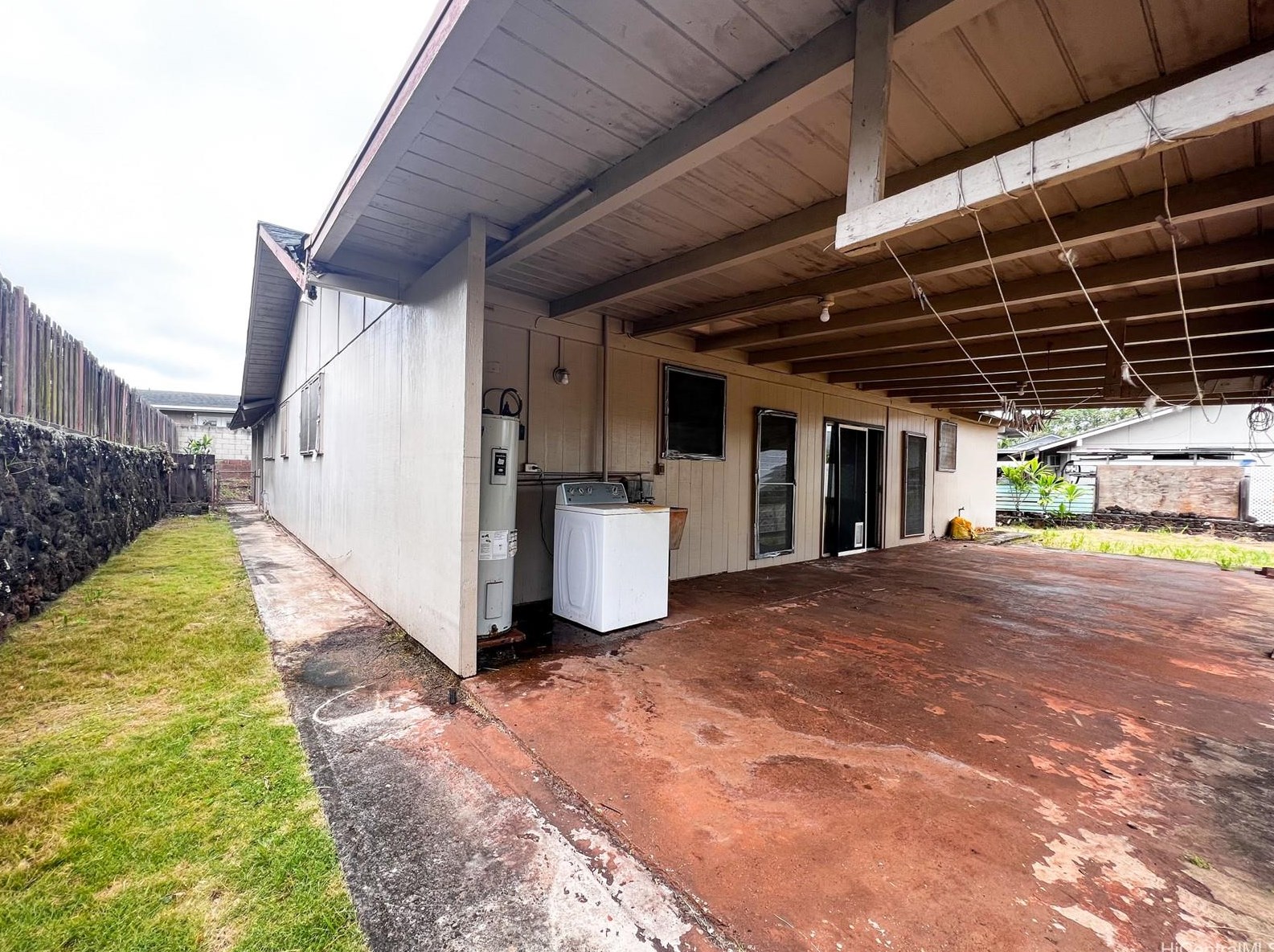 1749 Kaweloka Pl, Pearl City HI  96782-1511 exterior