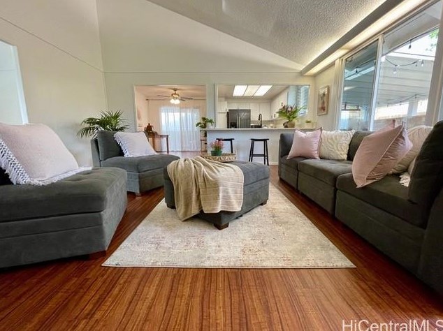 1609 Palamoi St, Pearl City, HI 96782