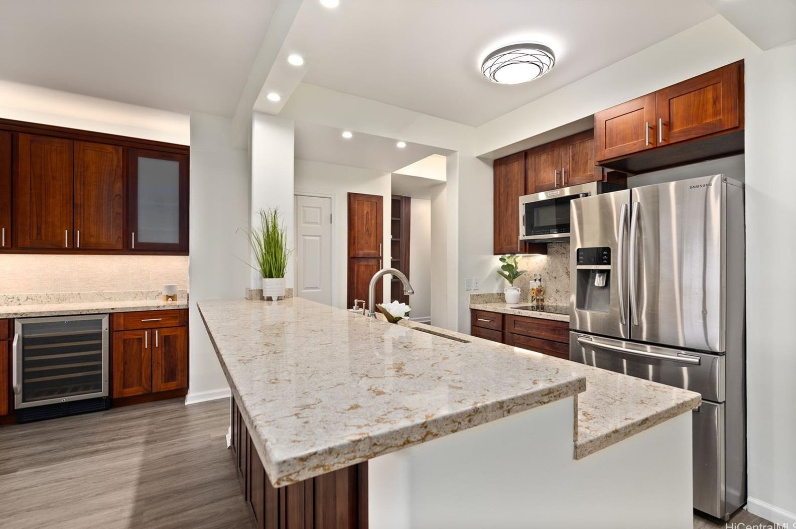 1020 Aoloa Pl #403b, Kailua, HI 96734