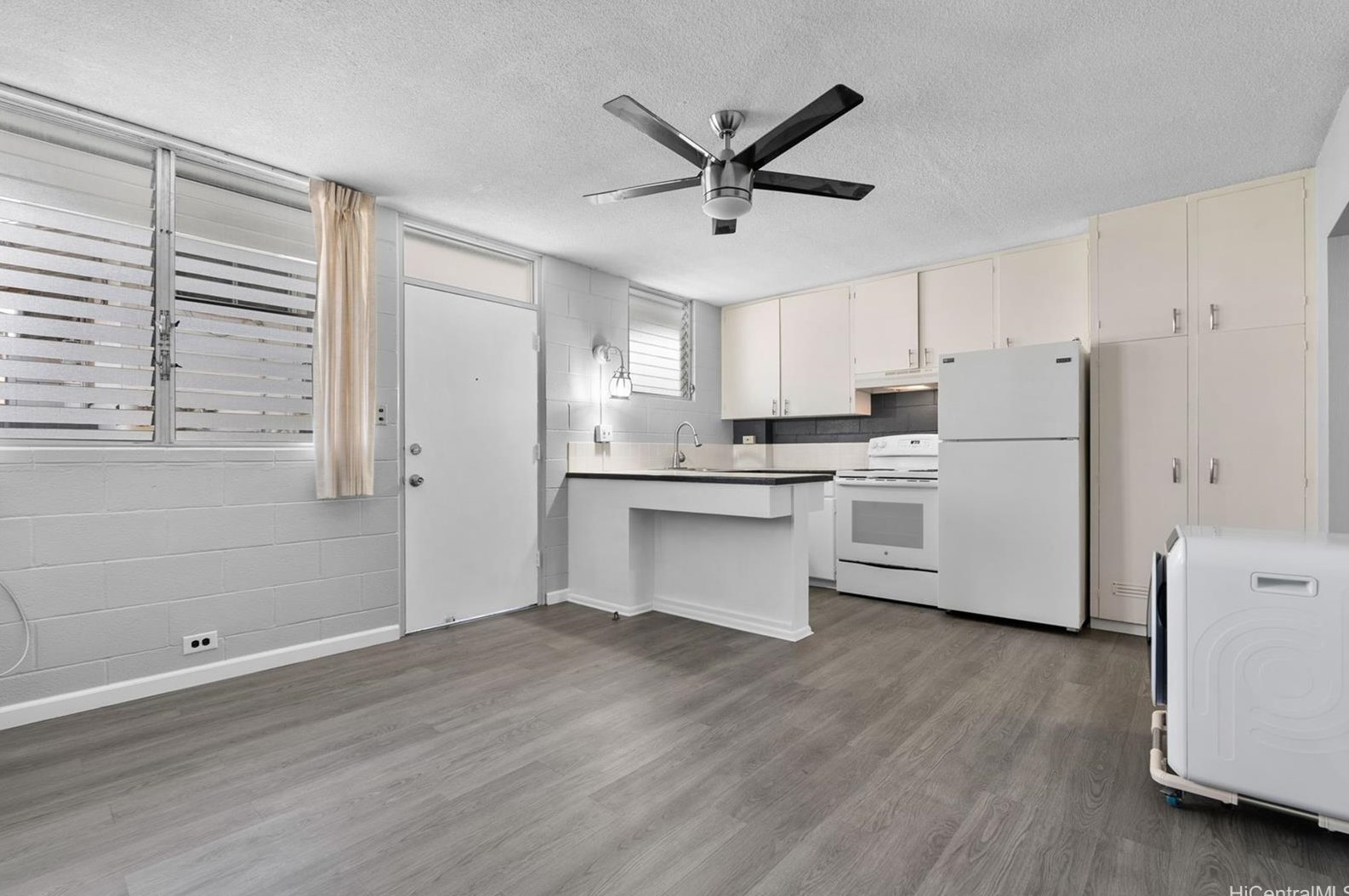 1329 Kaihee St, Honolulu, HI 96822-4265