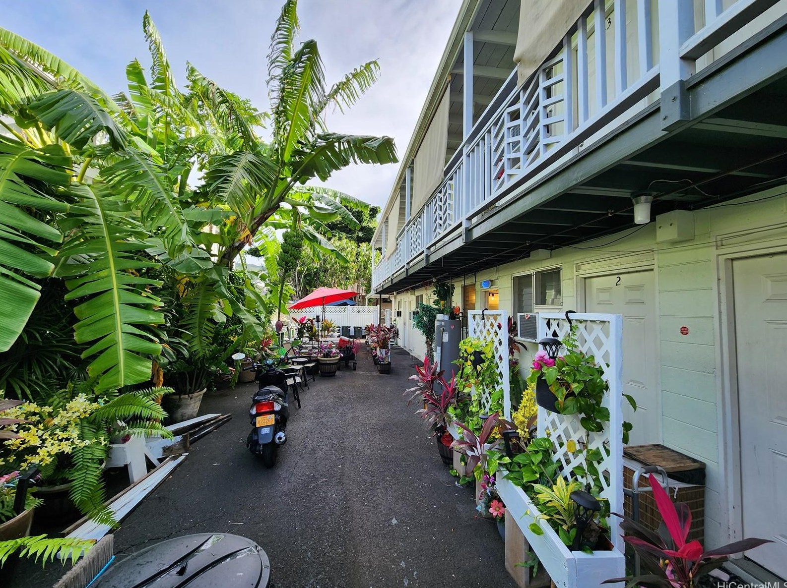 2842 Kaimuki Ave, Honolulu, HI 96816-1356