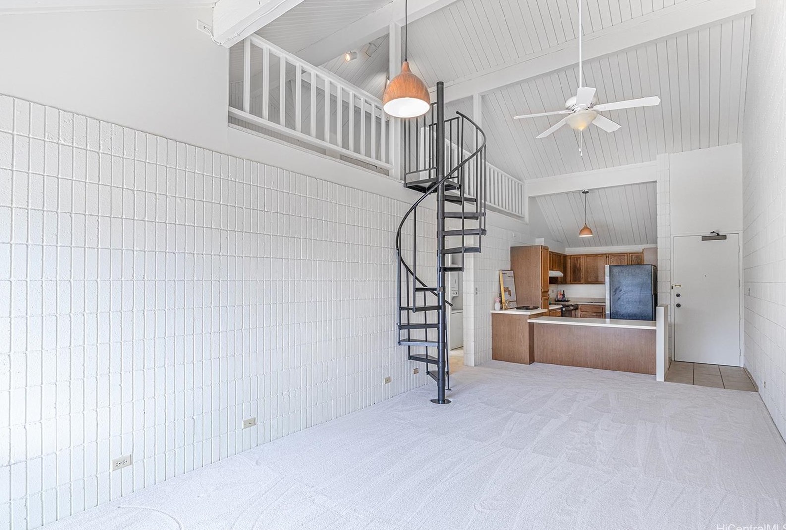 46-001 Puulena St #305, Kaneohe, HI 96744