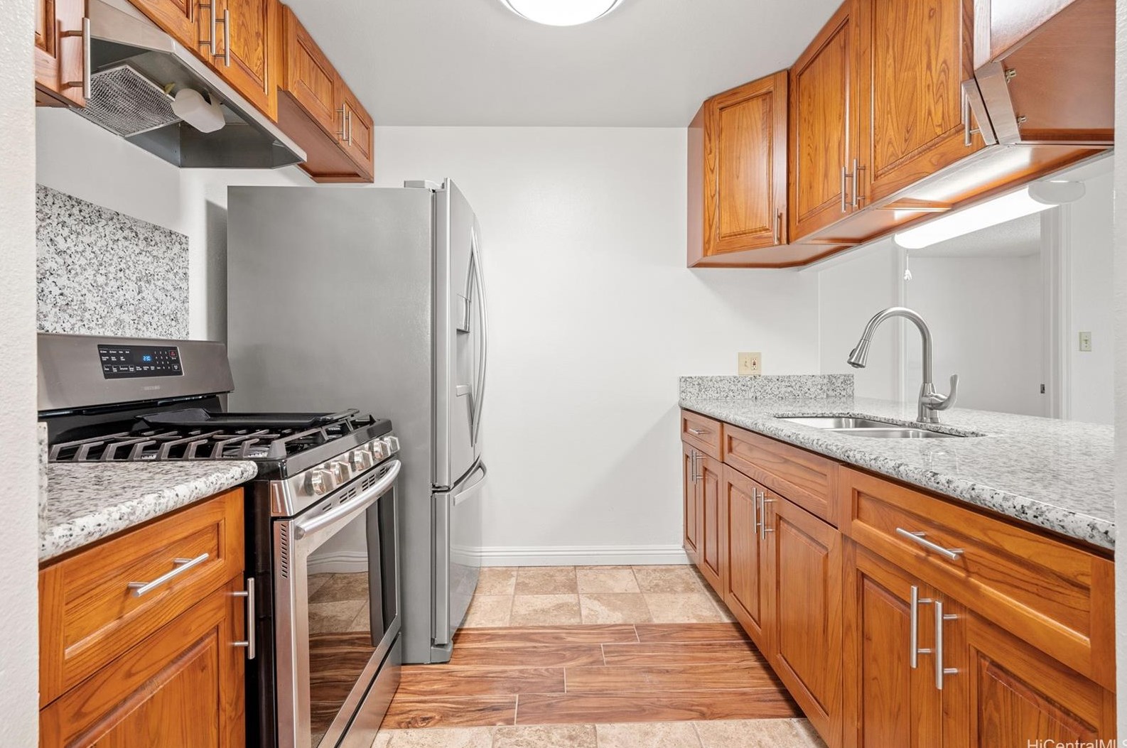 911072 Makaaloa St #17d, Ewa Beach, HI 96706