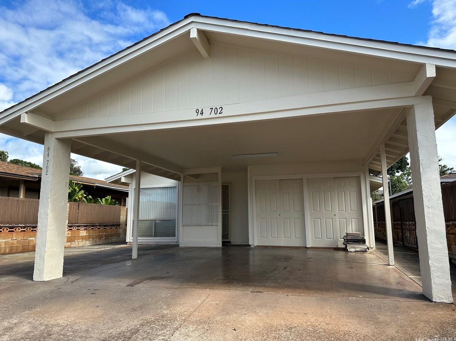94-702 Kamalo St, Waipahu, HI 96797-1110