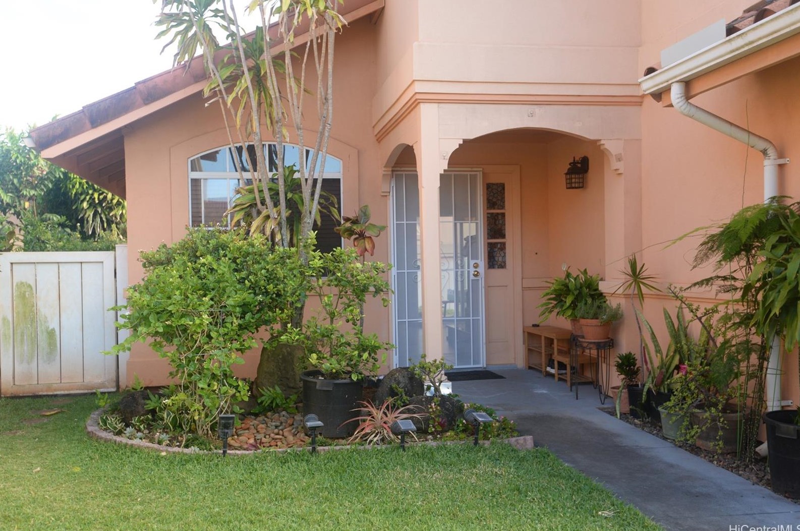 94-205A Huewai Pl, Waipahu, HI 96797-5503