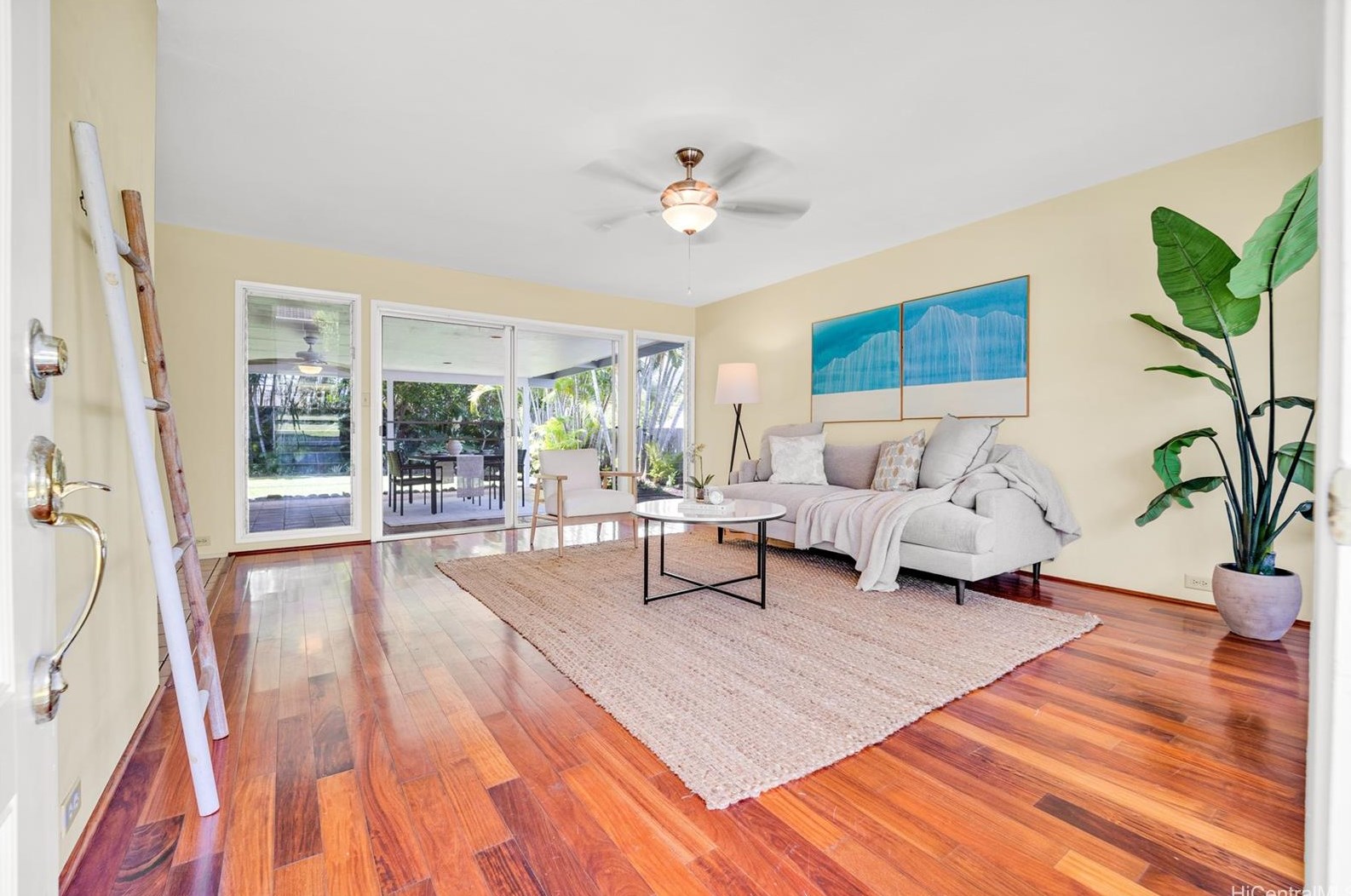 1077 Kamahele St, Kailua, HI 96734