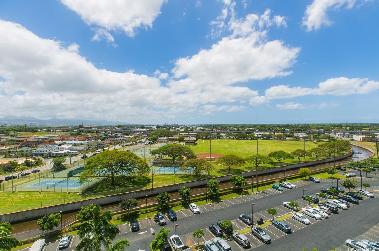 94302 Paiwa St #1013, Waipahu, HI 96797