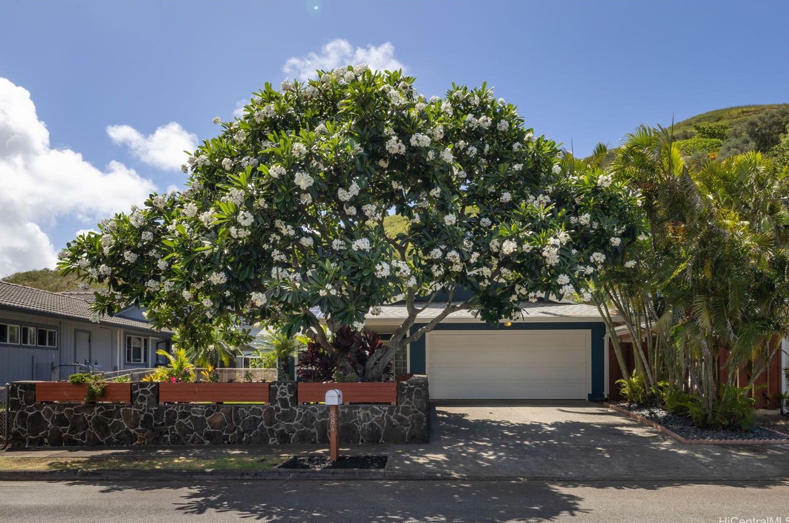 584 Alihi Pl, Kailua, HI 96734