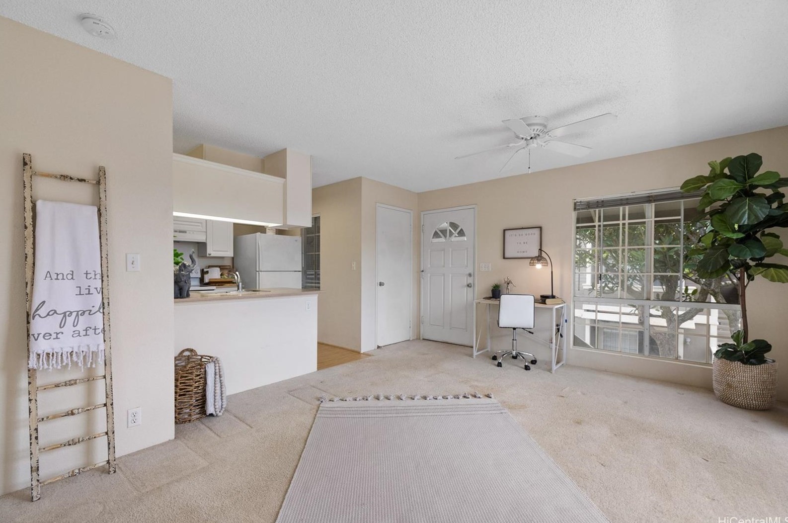 94-1411 Kulewa Loop #35v, Waipahu, HI 96797