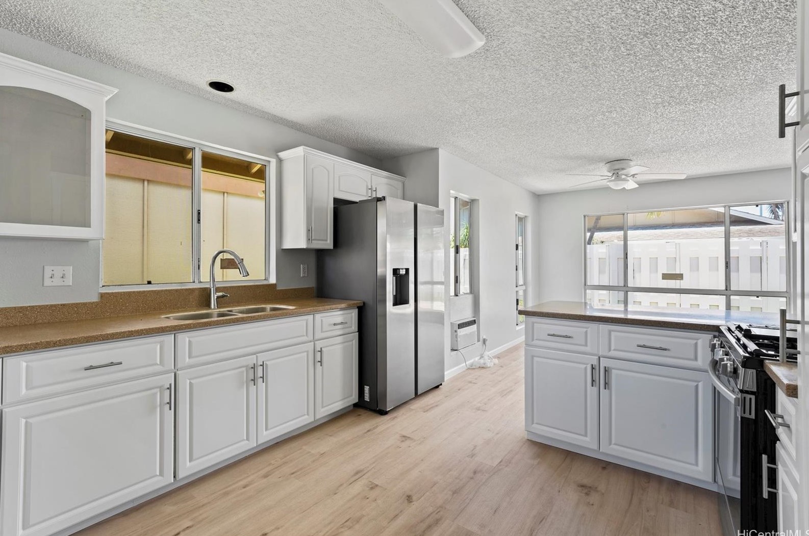 91-951 Pahuhu St, Ewa Beach HI  96706 exterior