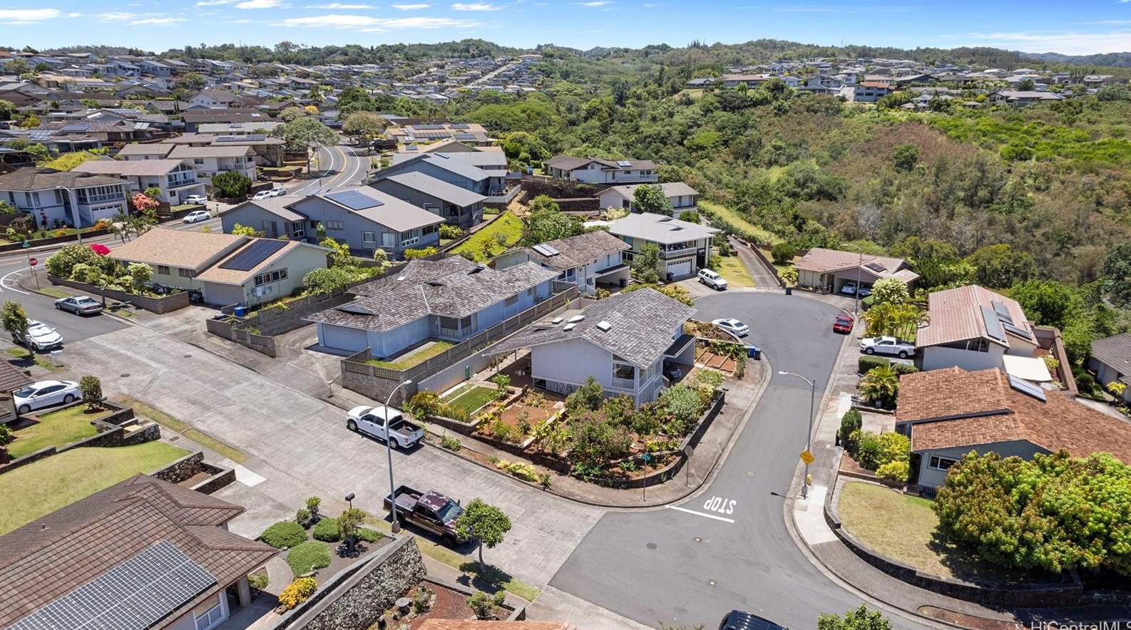 98-1772 Piku Way, Aiea, HI 96701