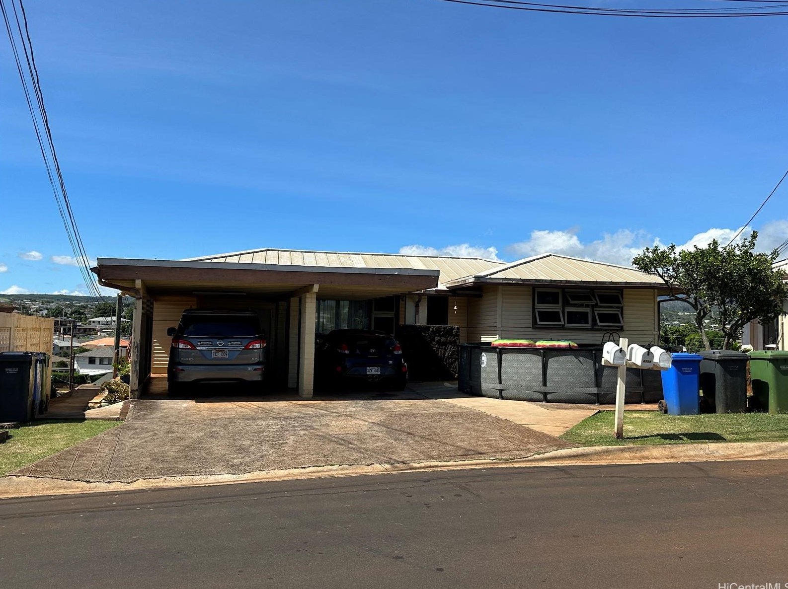 875 Puu Kula Dr, Pearl City, HI 96782-2729
