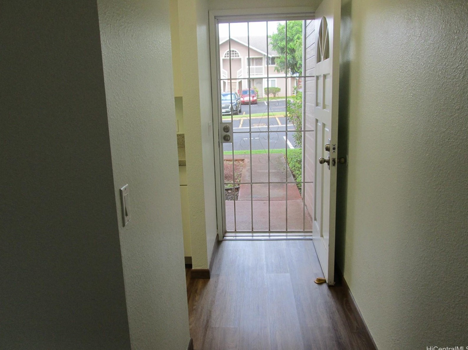 94-517 Lumiaina St, Waipahu, HI 96797