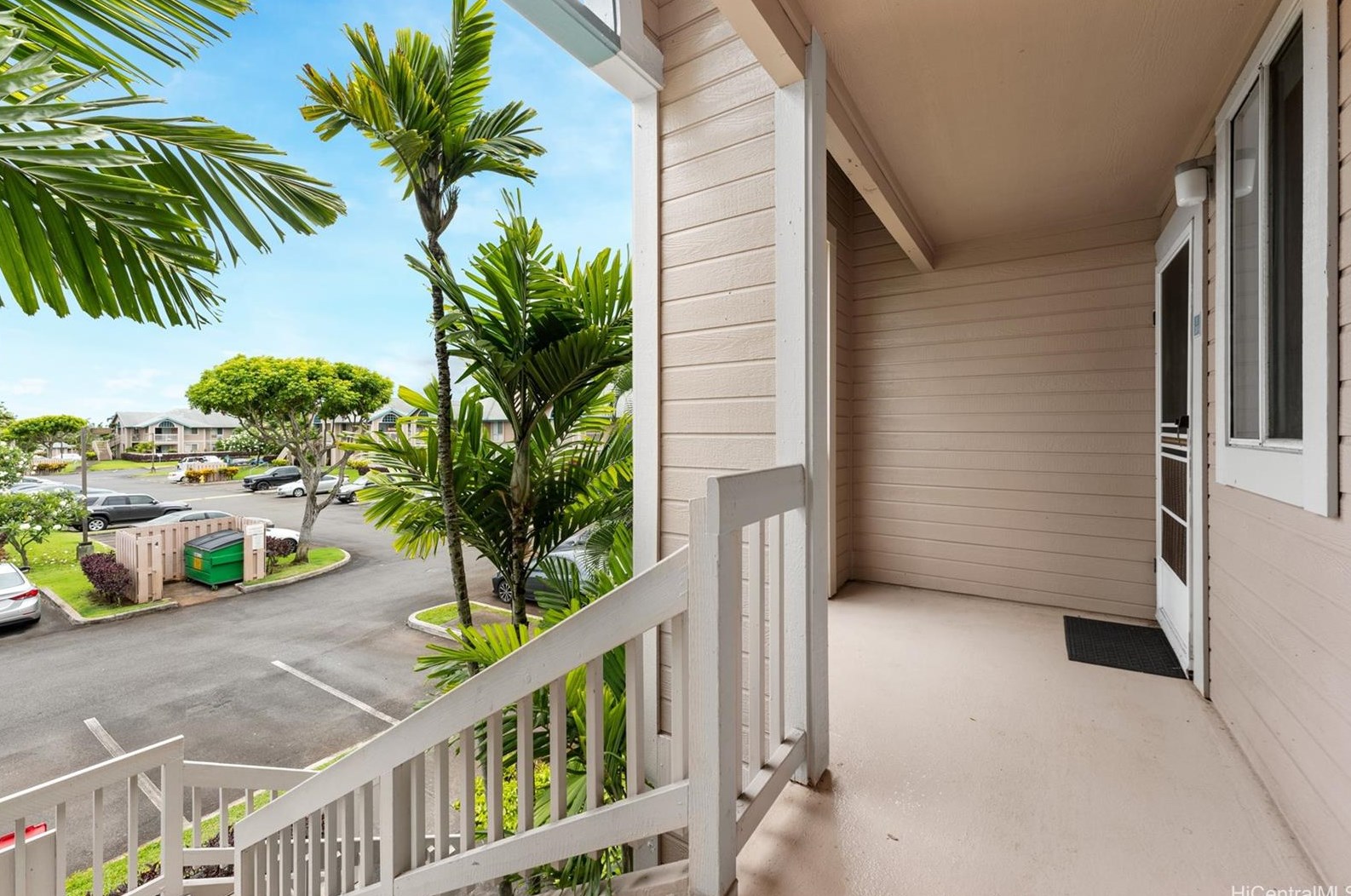 94-870 Lumiauau St #e203, Waipahu, HI 96797