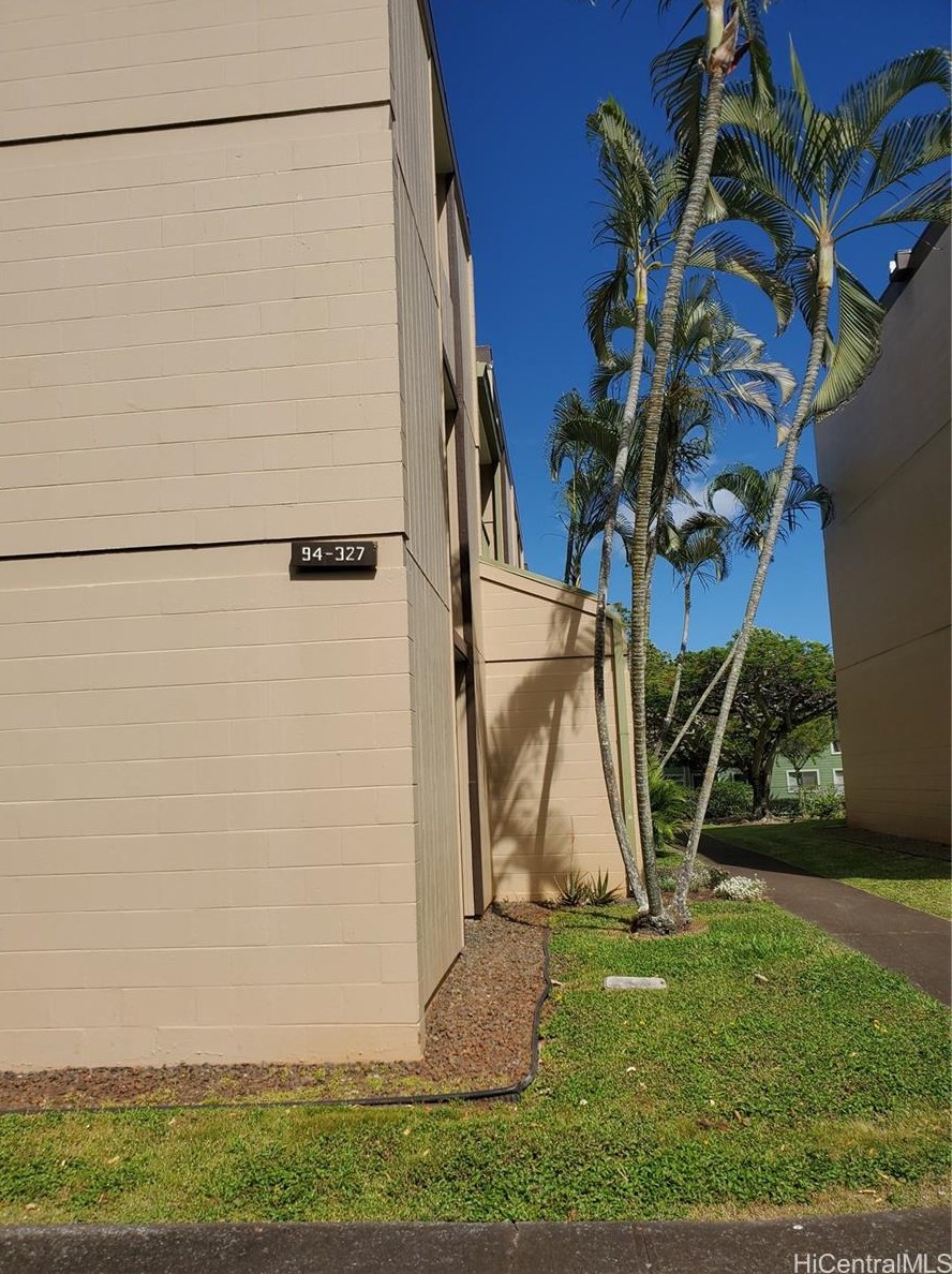 94-327 Hokuahiahi St #225, Mililani, HI 96789