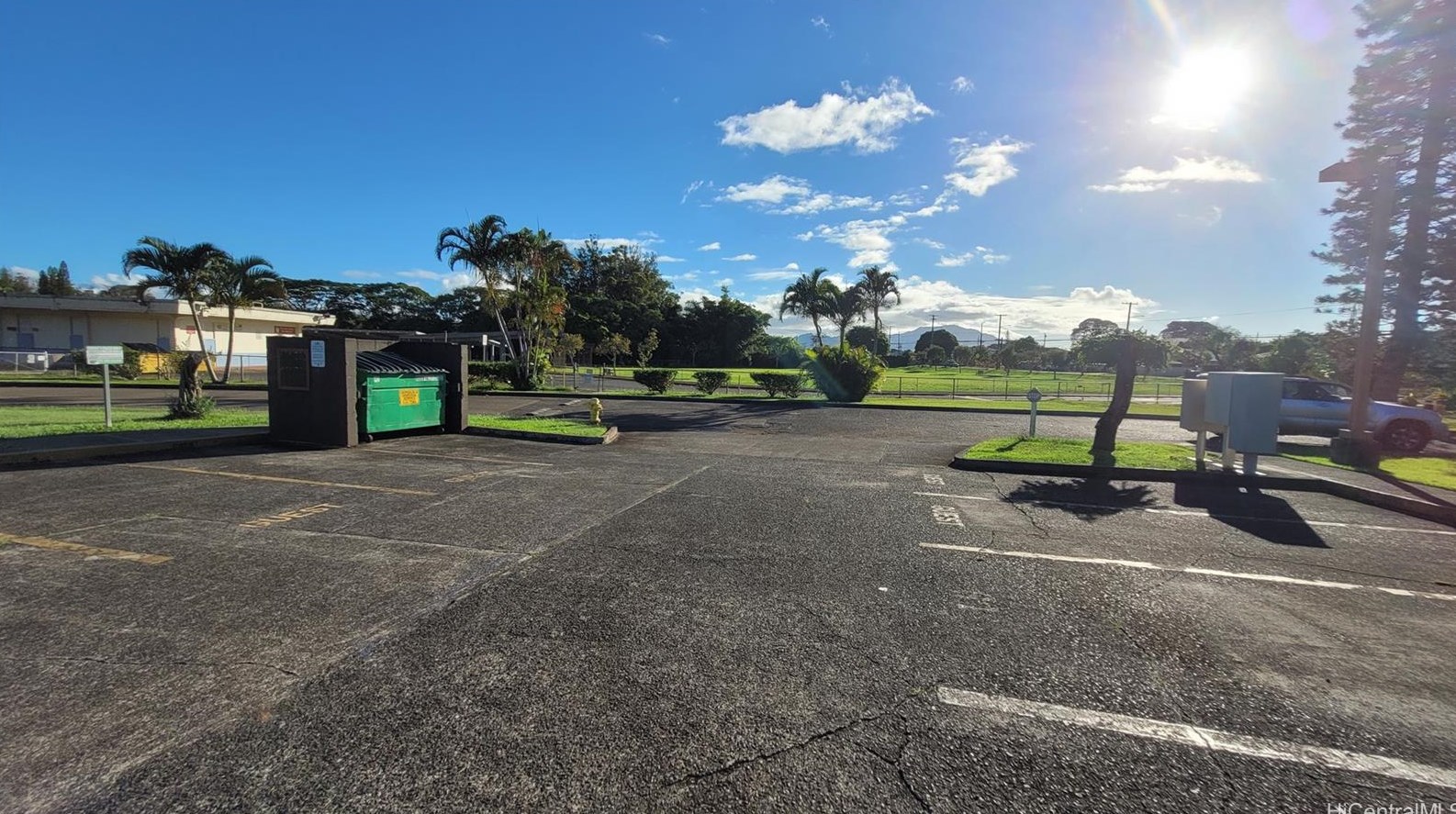 2069 California Ave, Wahiawa HI  96786-2741 exterior