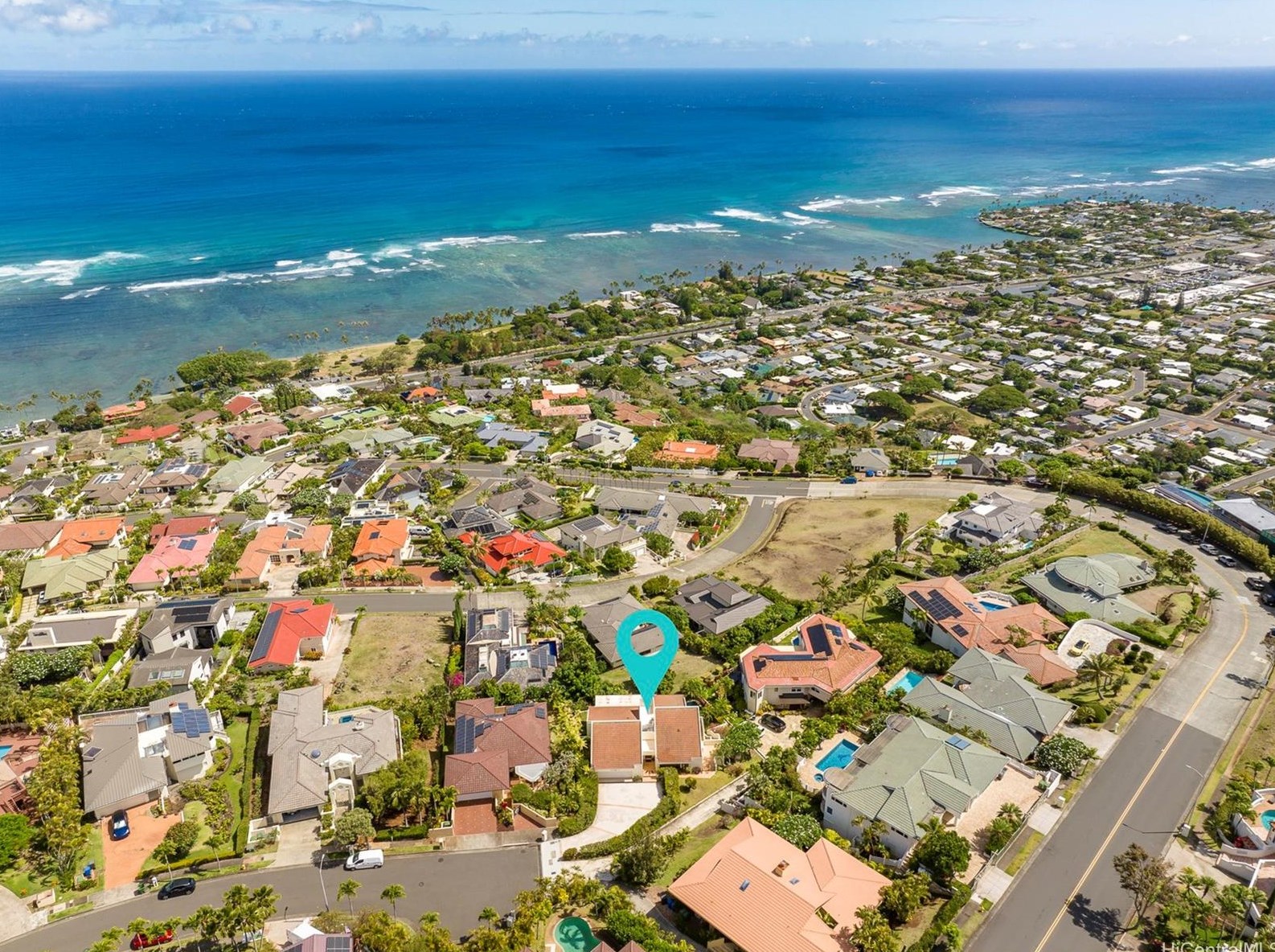 121 Maono Pl, Honolulu, HI 96821
