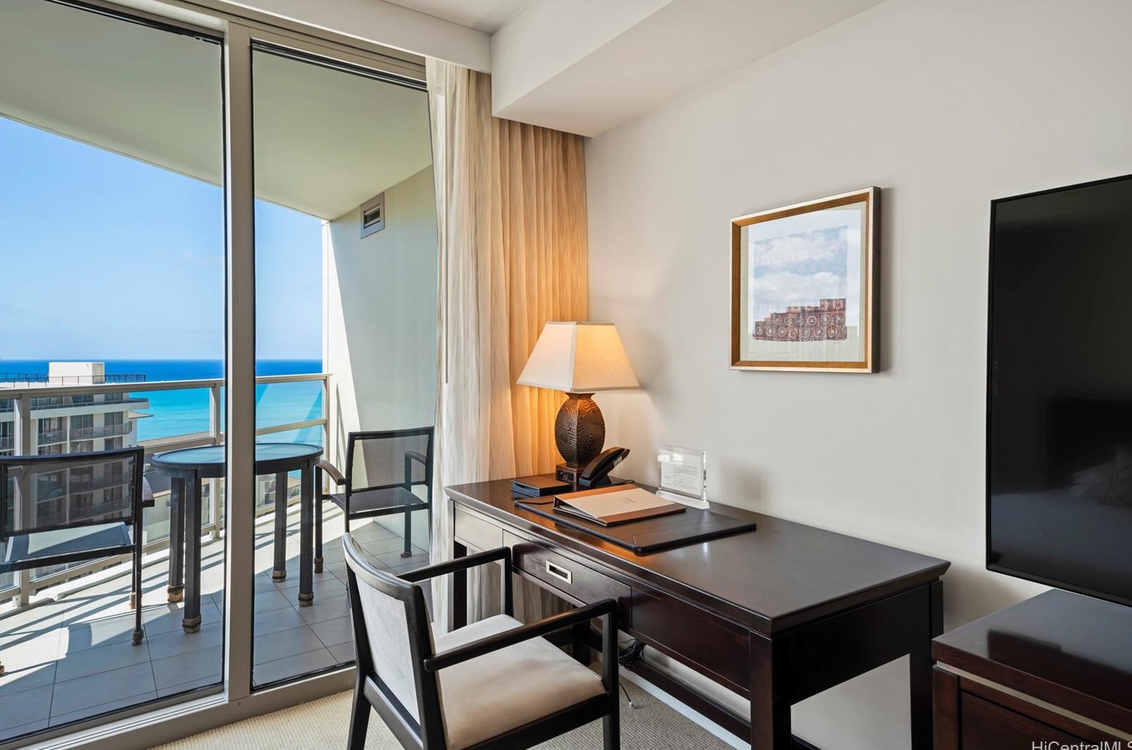 223 Saratoga Rd #2208, Honolulu, HI 96815