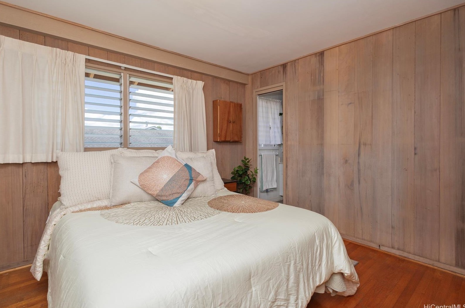 1553 Kalauipo St, Pearl City HI 96782-2035 exterior