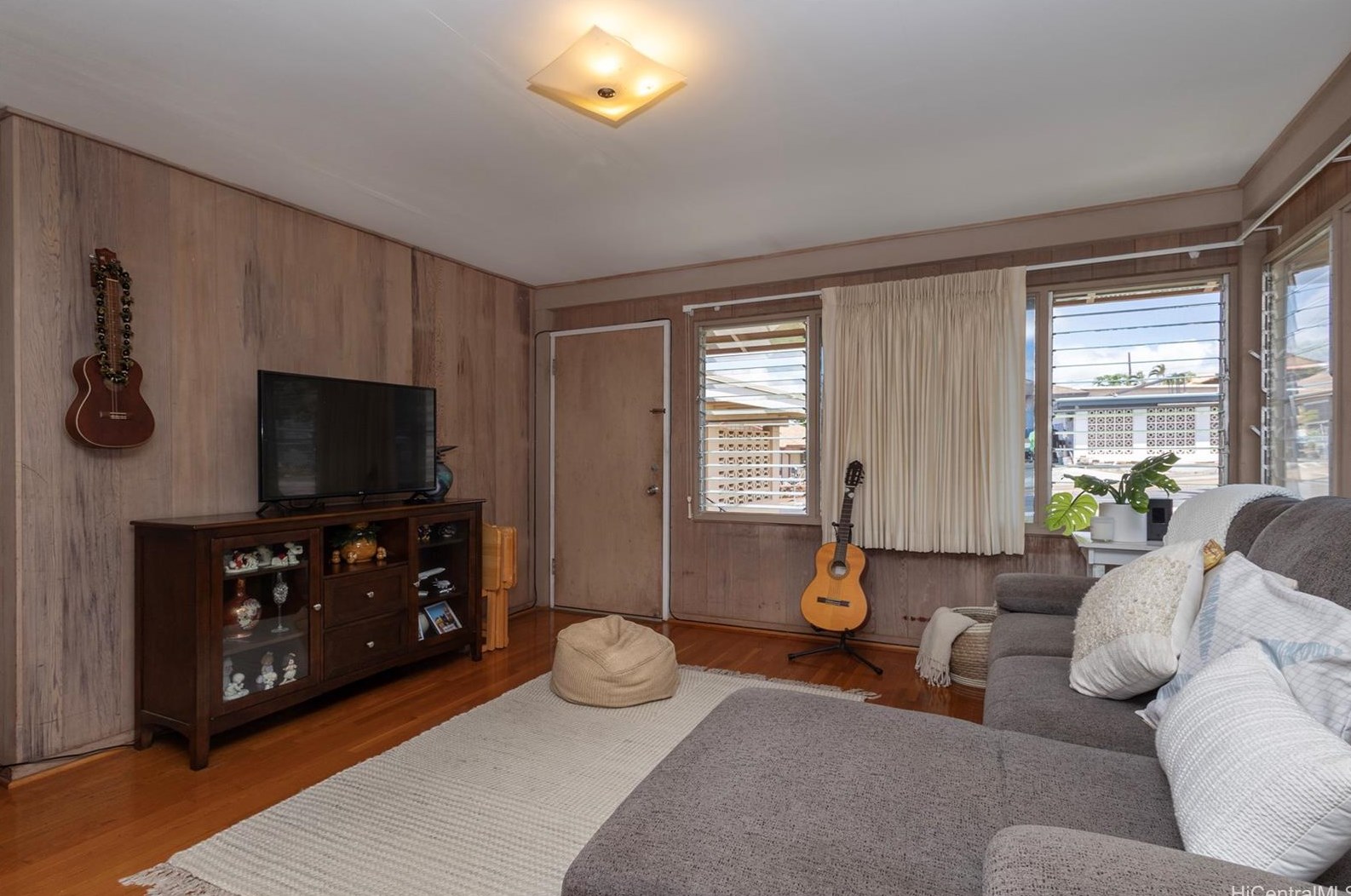 1553 Kalauipo St, Pearl City HI 96782-2035 exterior