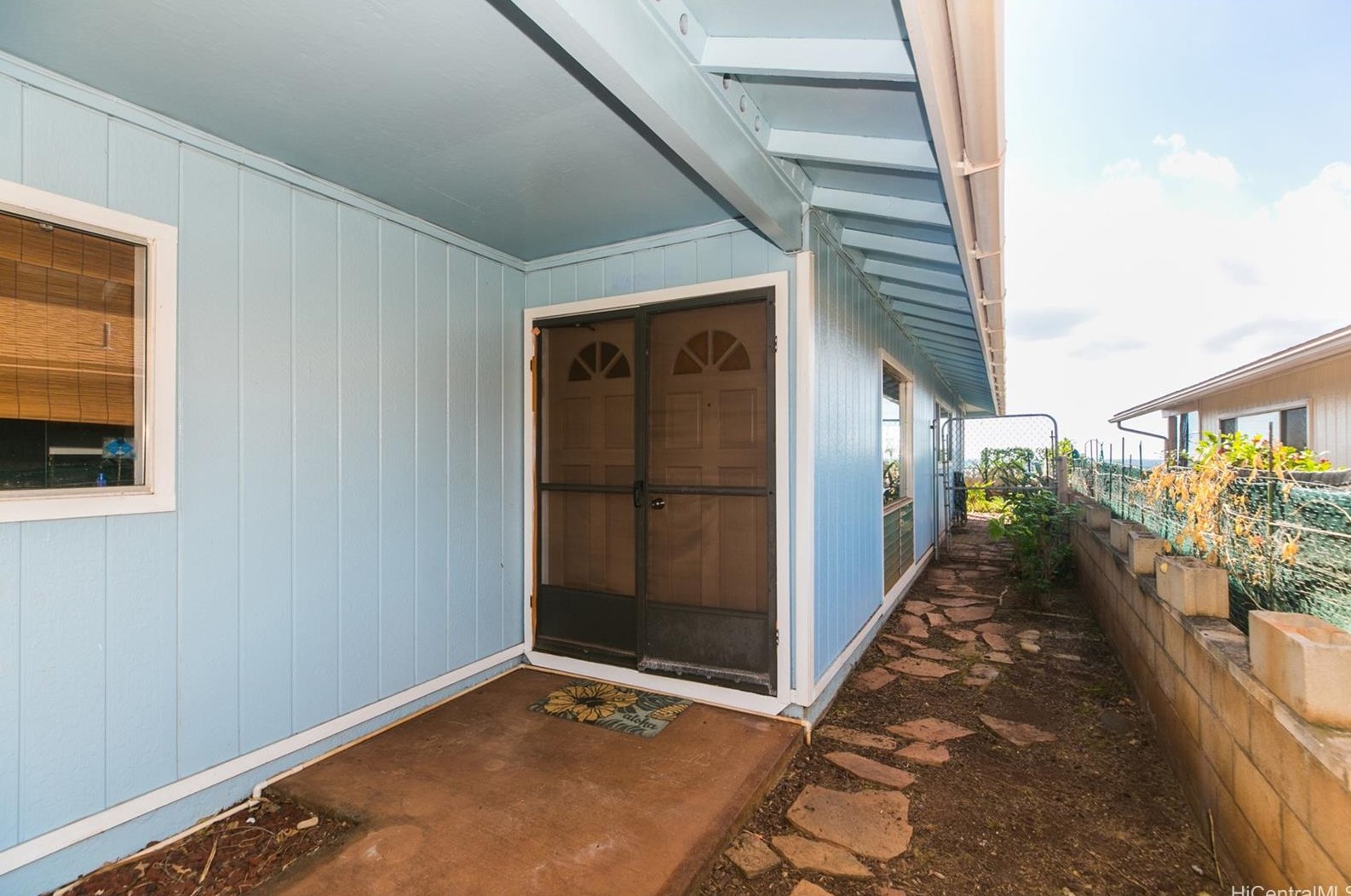 94-431 Hamau St, Waipahu, HI 96797-4505