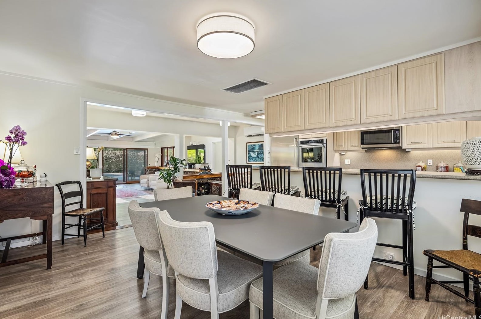 135 Makua St, Kailua, HI 96734-2338