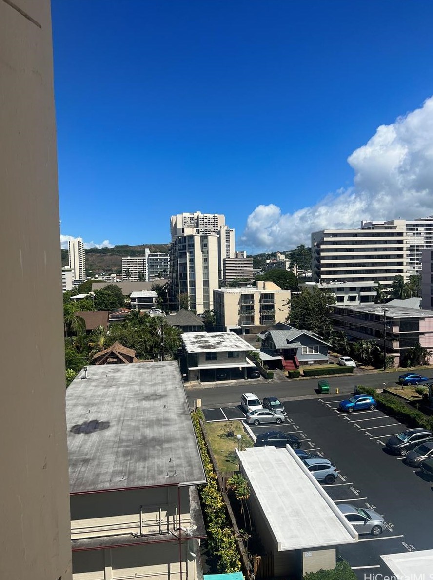 1550 Wilder Ave #a706, Honolulu, HI 96822