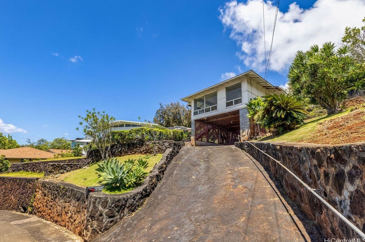 2616 Peter St, Honolulu HI  96816-2014 exterior