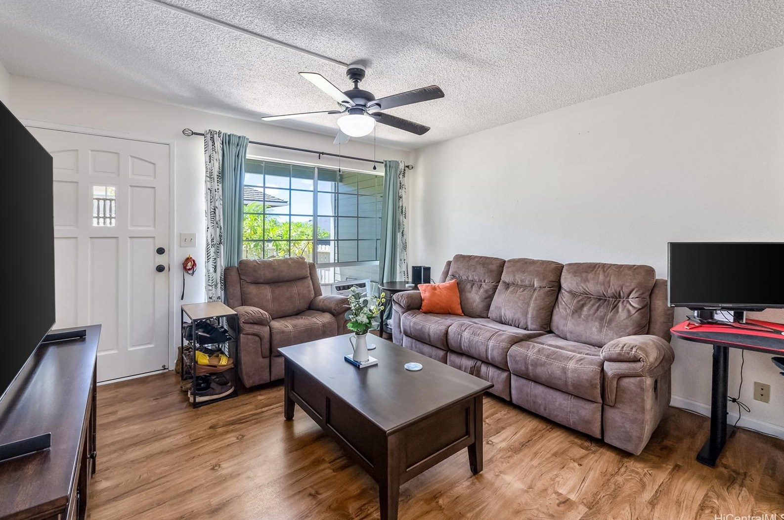 94-1463 Waipio Uka St #r106, Waipahu, HI 96797