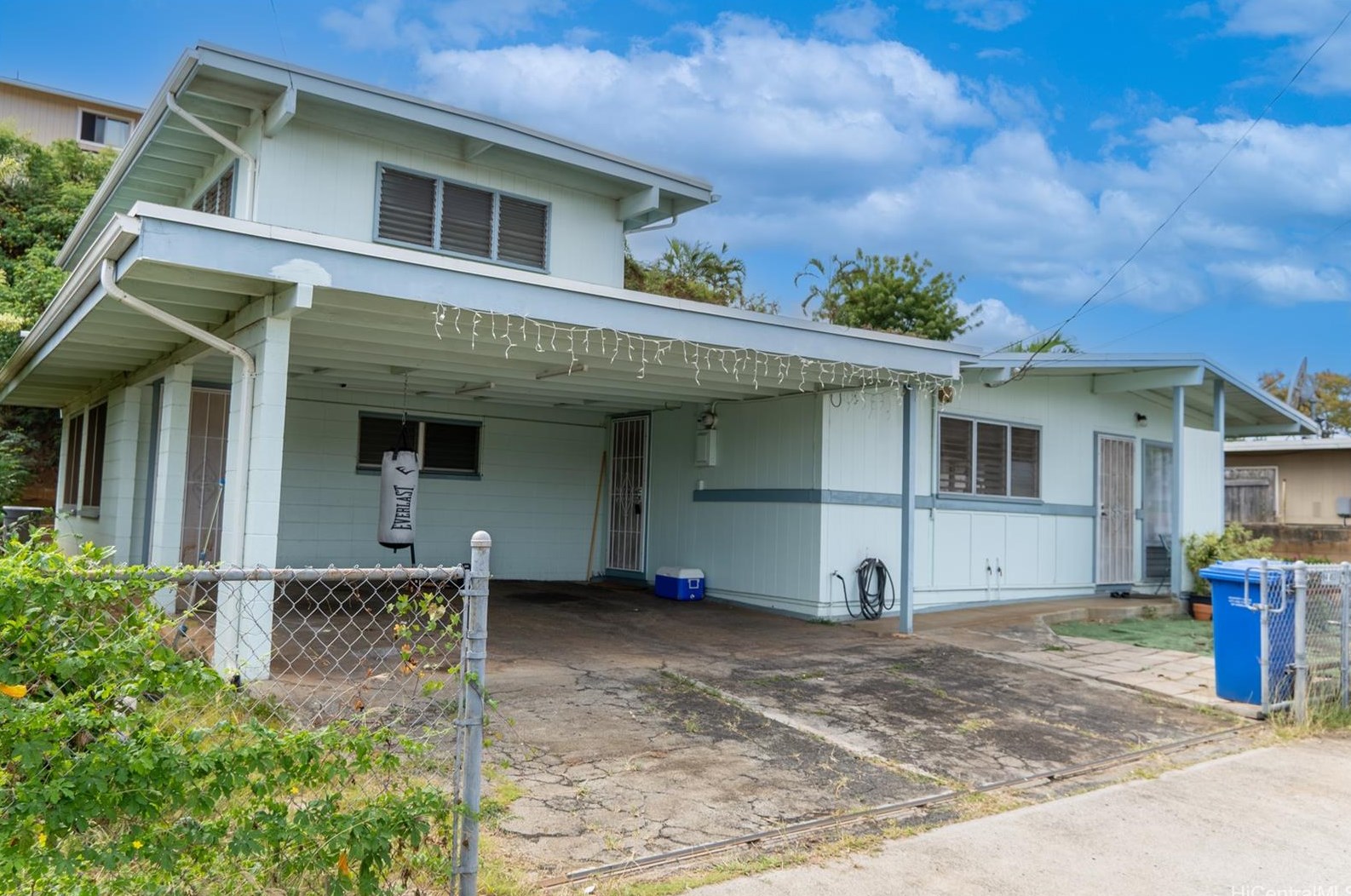 94453 Apowale St, Waipahu, HI 96797