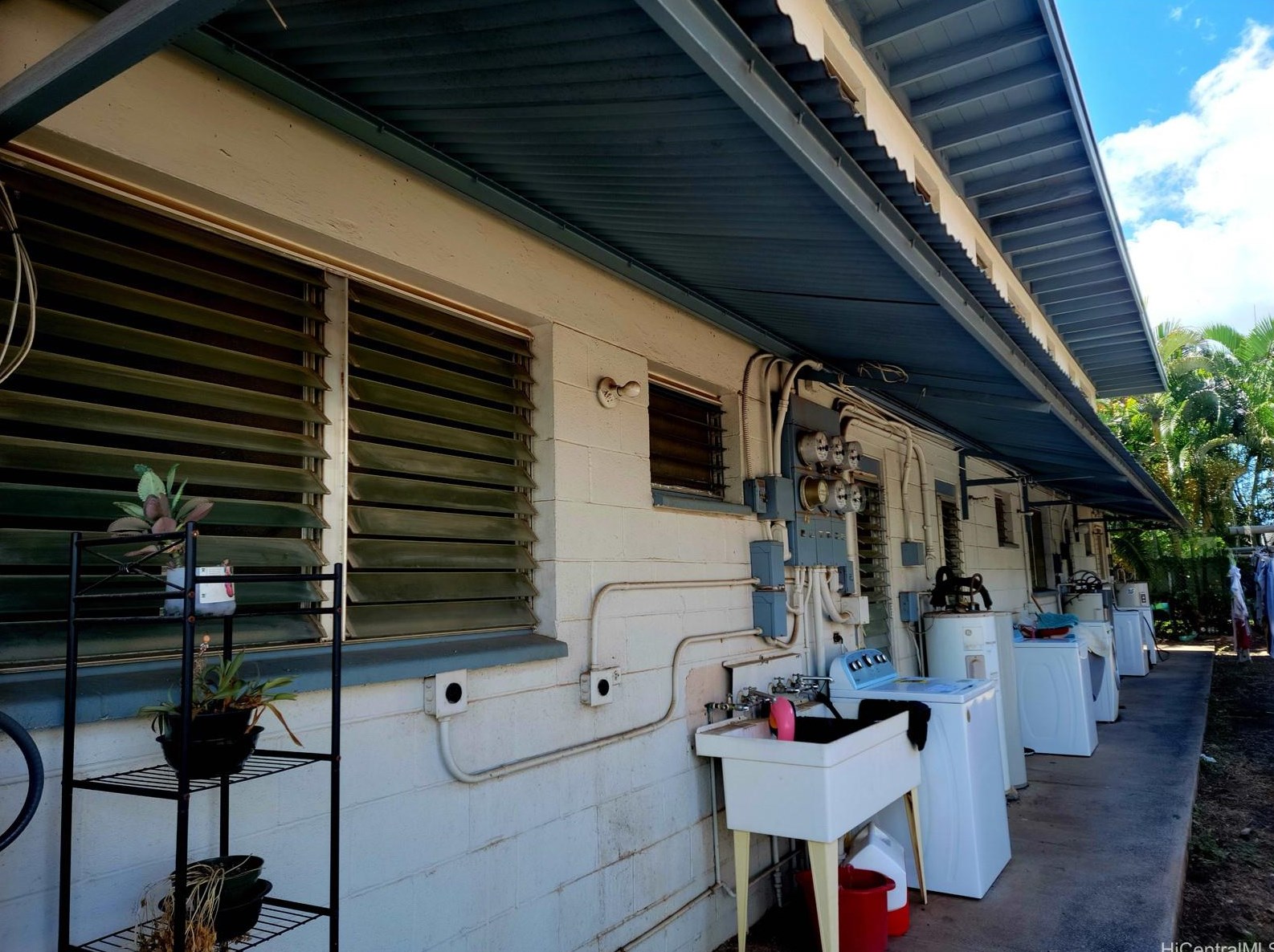 94775 Haakoa Pl, Waipahu, HI 96797-3199