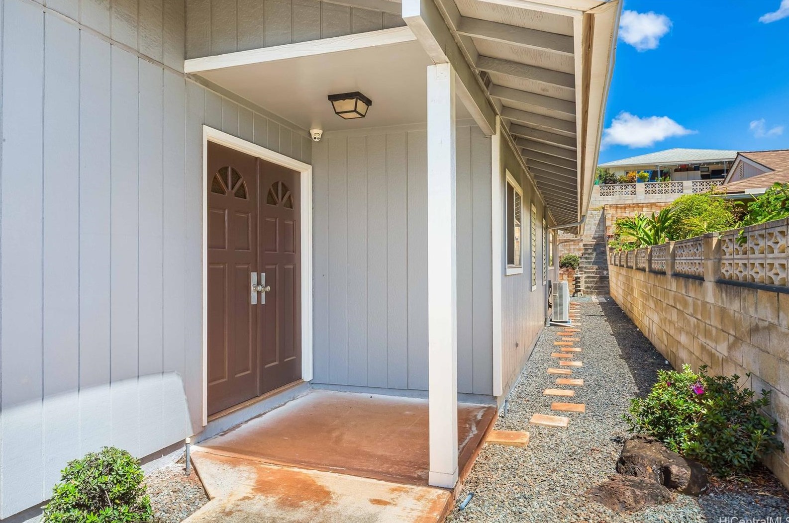 94-404 Hamau St, Waipahu, HI 96797-4505