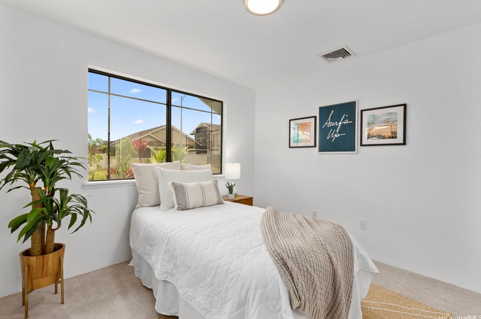 94-1066 Mauele St, Waipahu HI  96797-5817 exterior