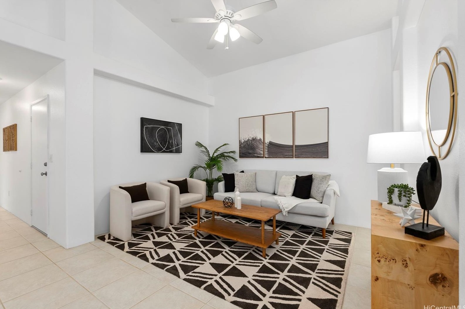 94-1066 Mauele St, Waipahu HI  96797-5817 exterior