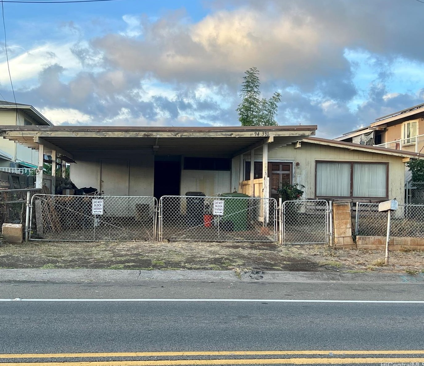 94331 Paiwa St, Waipahu, HI 96797