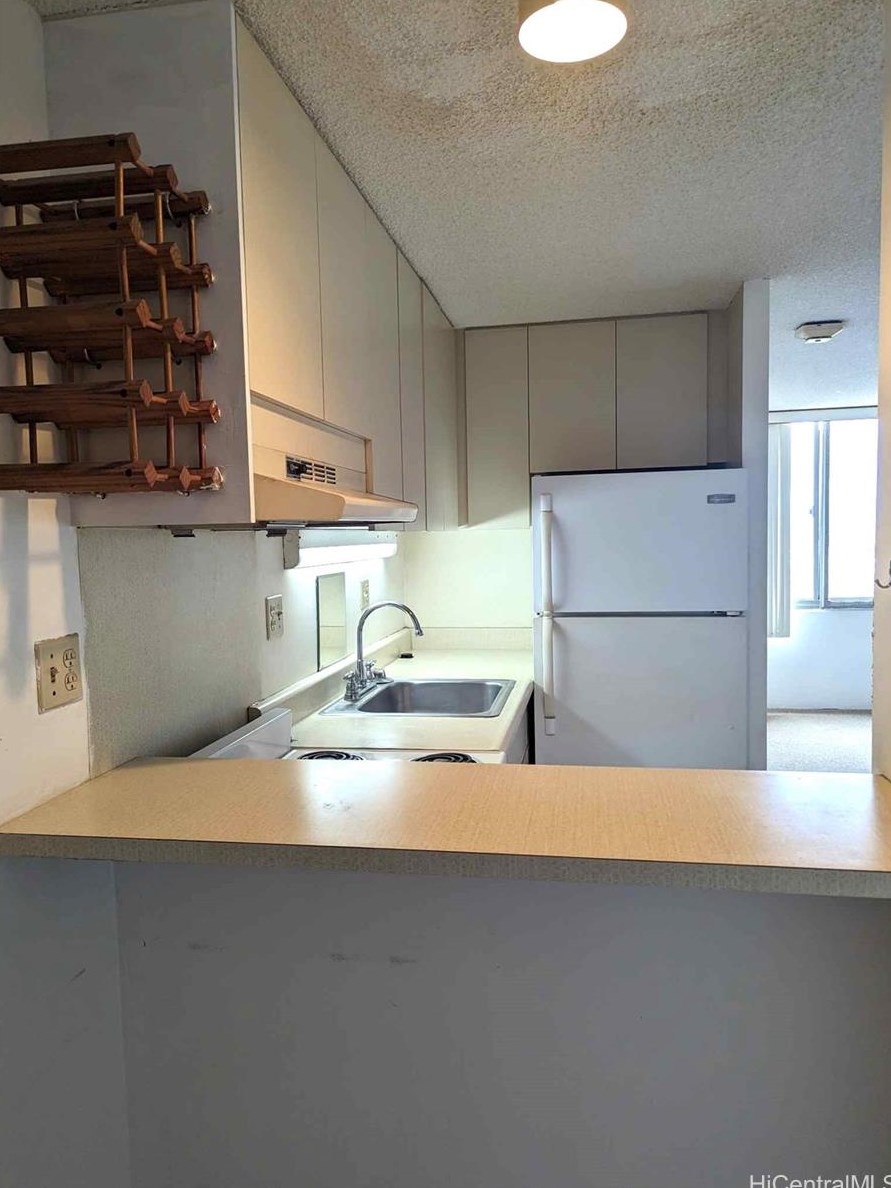 1060 Kamehameha Hwy #805a, Pearl City, HI 96782