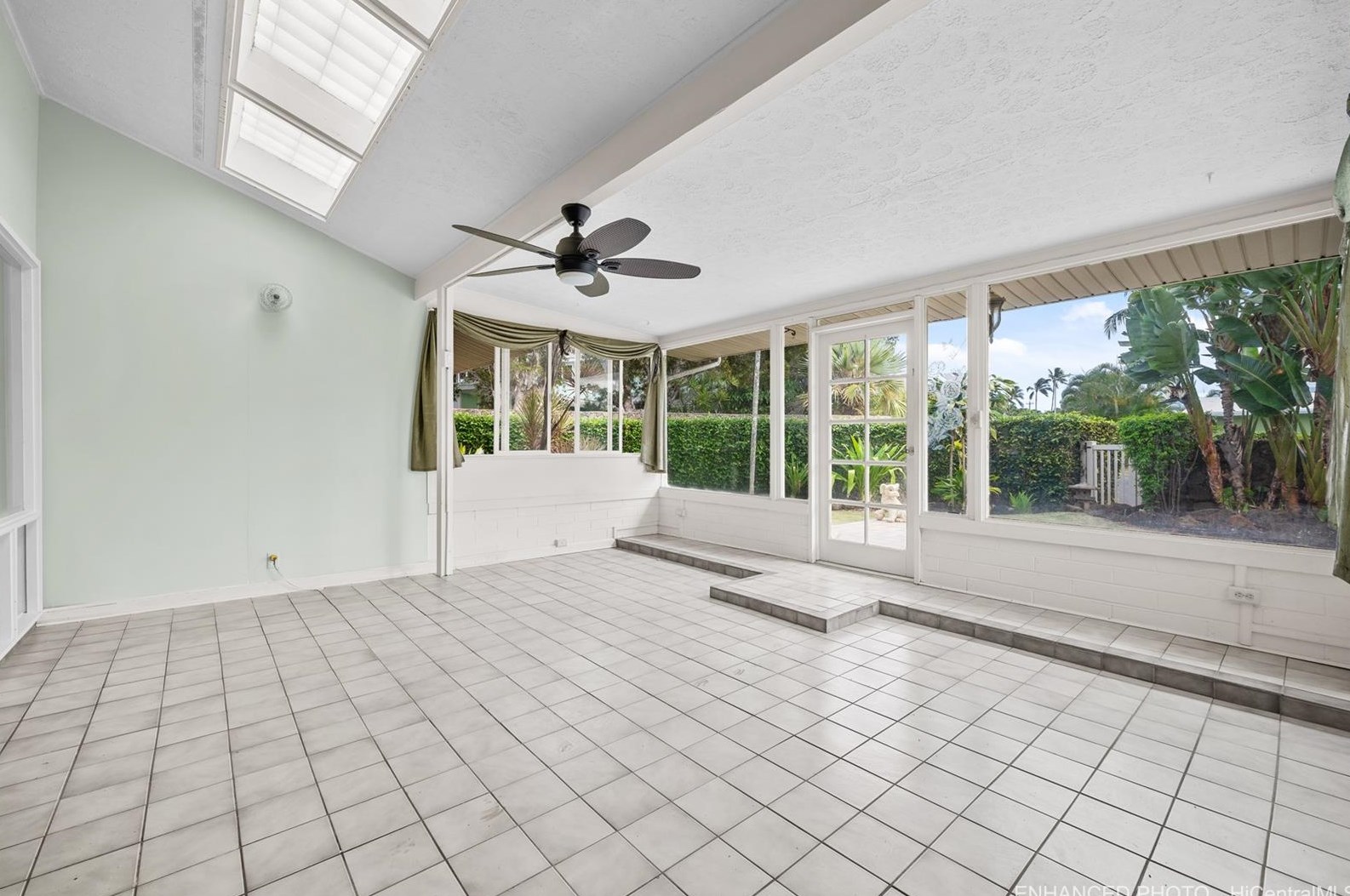 184 Aikahi Loop, Kailua, HI 96734