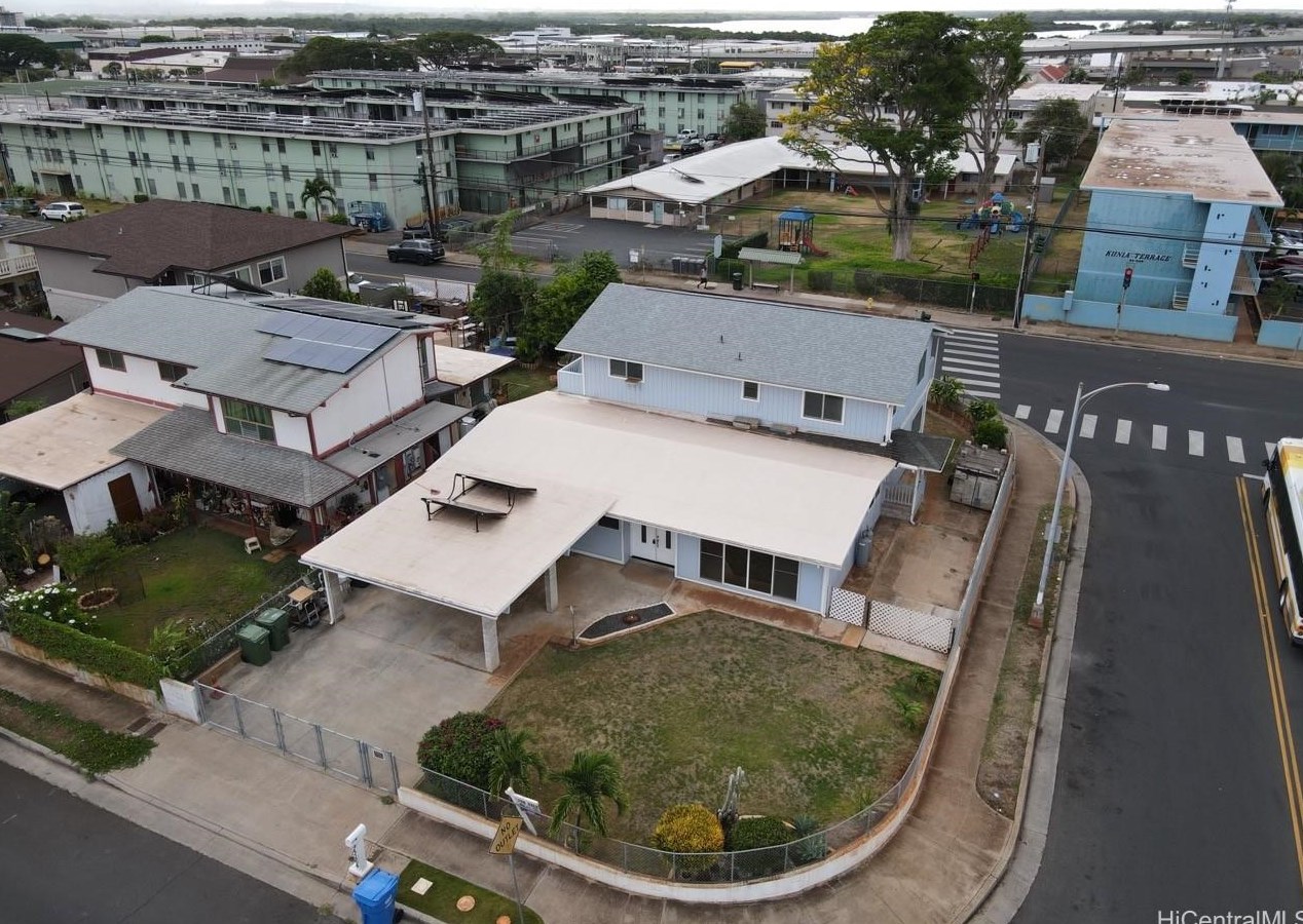 94264 Kipou St, Waipahu, HI 96797