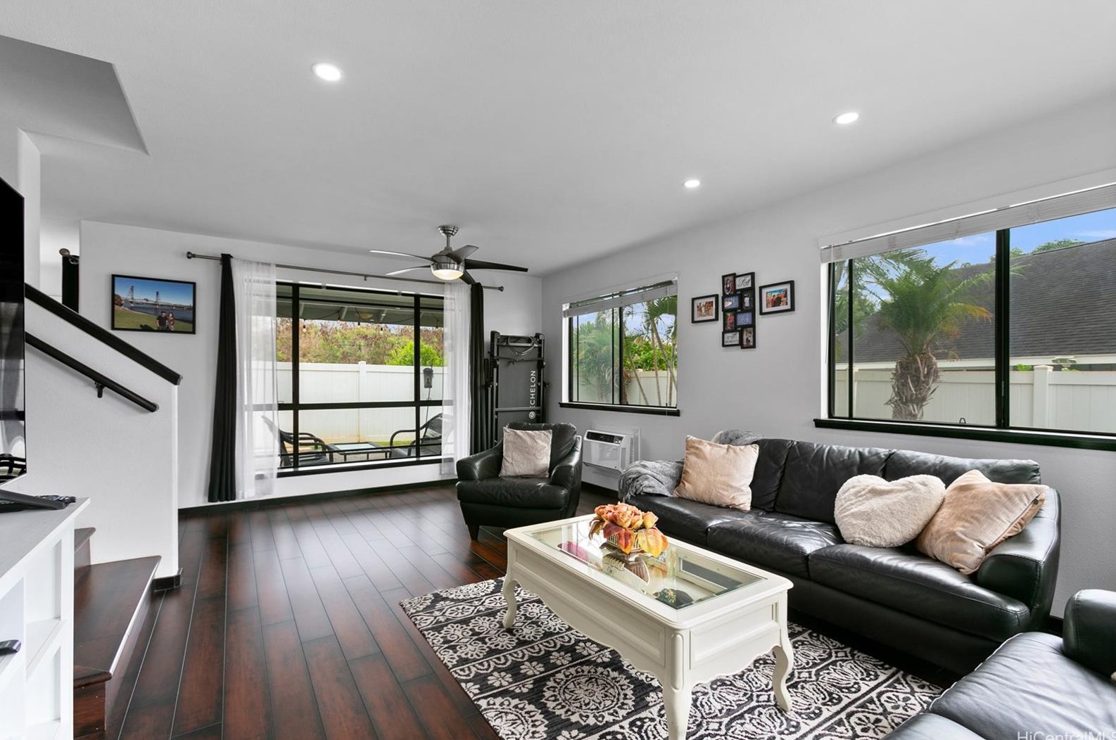 94-1152 Hoohele St #9, Waipahu, HI 96797