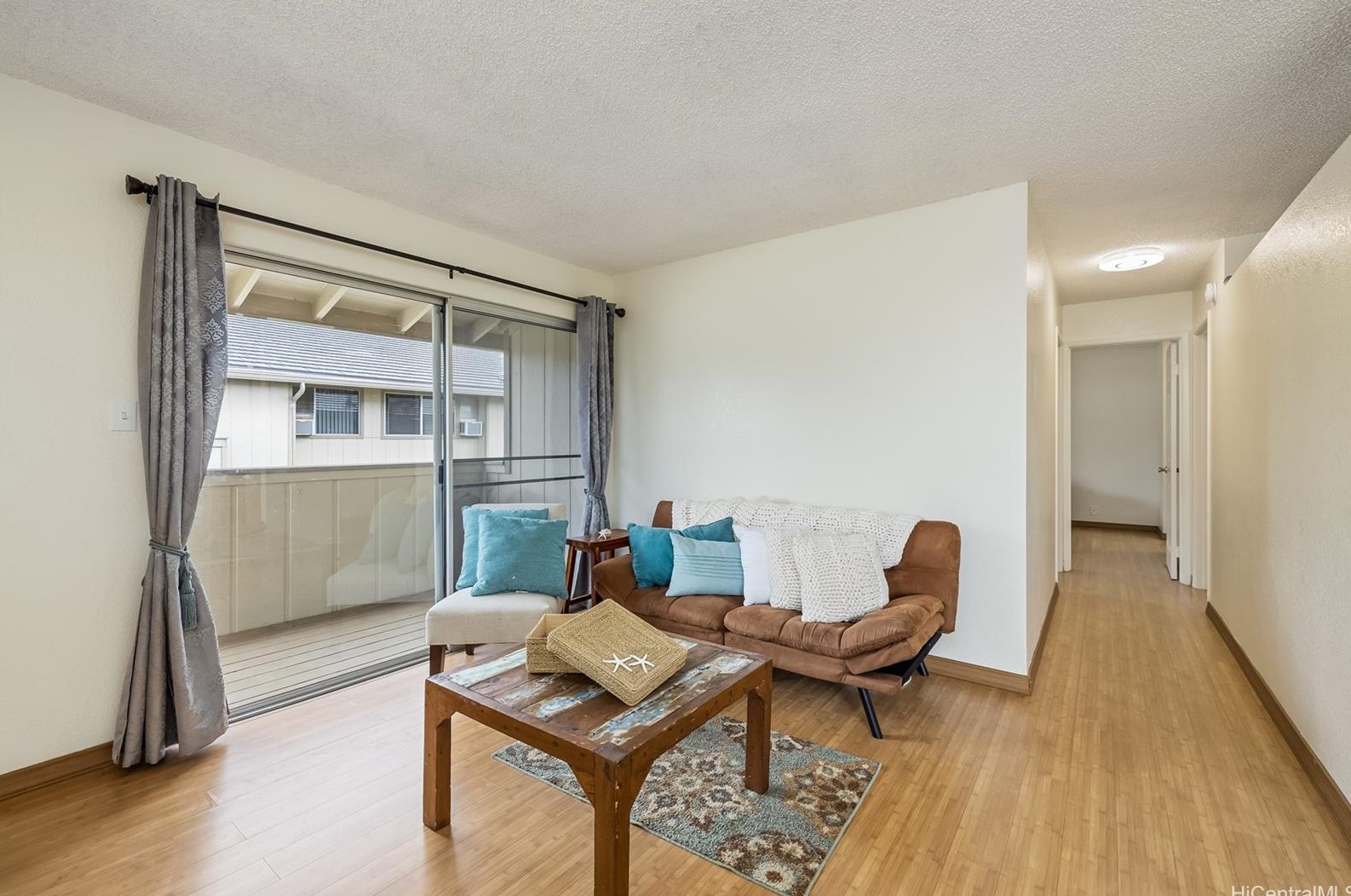 94-1153 Mopua Loop #m8, Waipahu, HI 96797