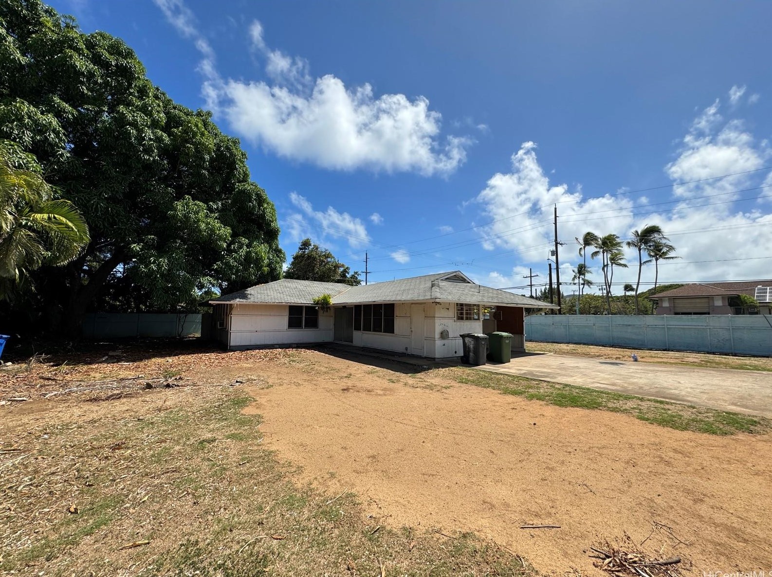 204 Kuulei Rd, Kailua, HI 96734-2720