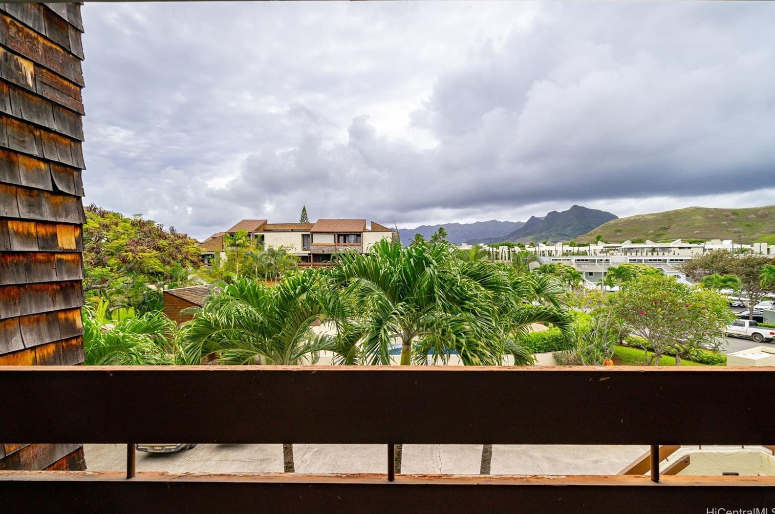 1015 Aoloa Pl #305, Kailua, HI 96734