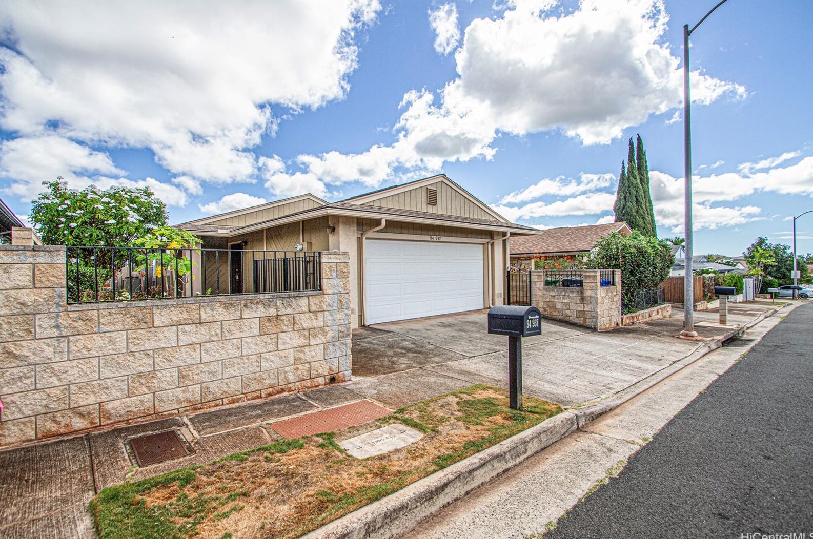 94-937 Kaaholo St, Waipahu, HI 96797