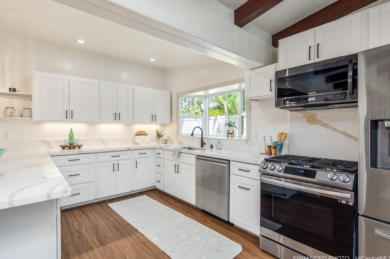 525 Iana St, Kailua, HI 96734-3408